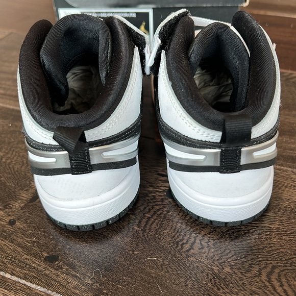 Jordan 1 MID RM Easyon - Picture 4 of 8